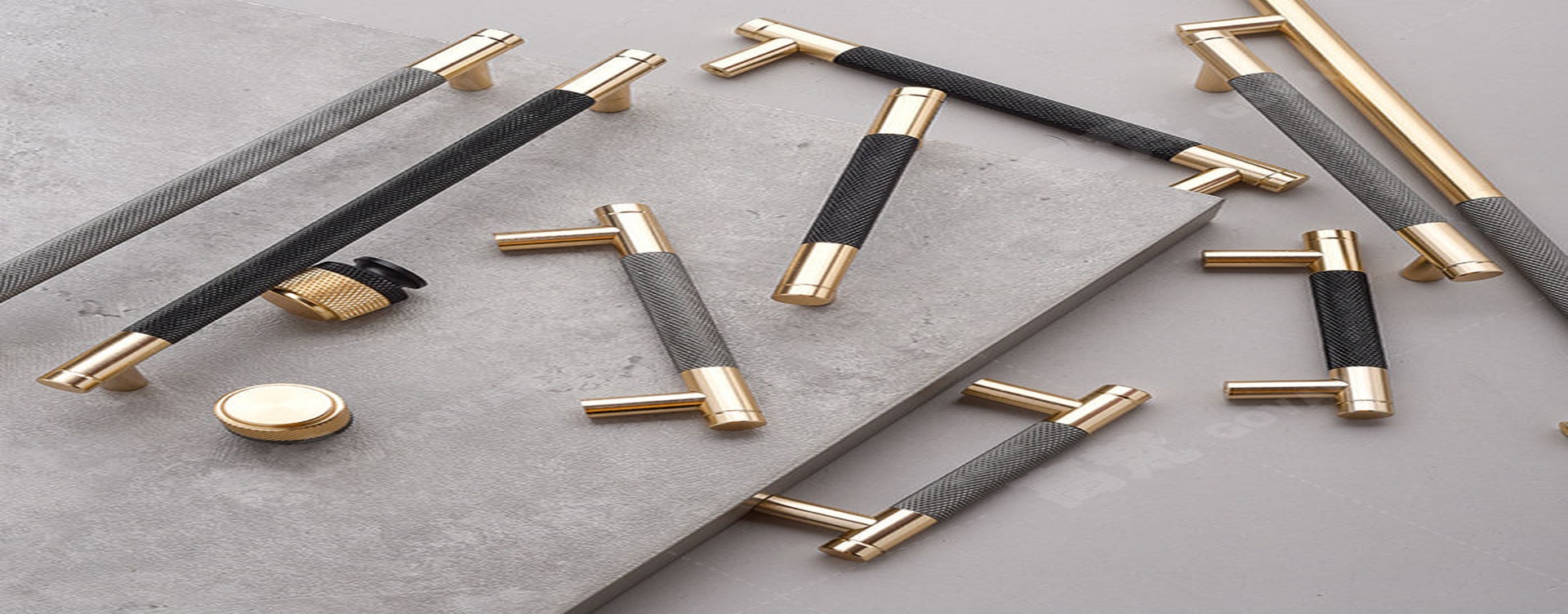 How-to-Evaluate-a-Furniture-Hardware-Supplier-in-2026